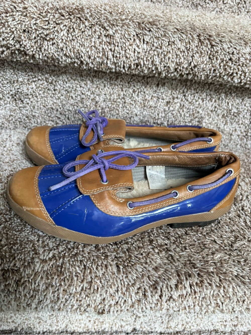 Ugg Women's Multicolor Leather/Patent Leather Trim Slip On.